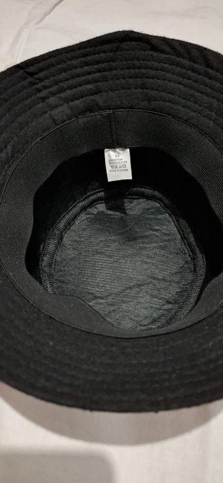 Palarie cu accesoriu