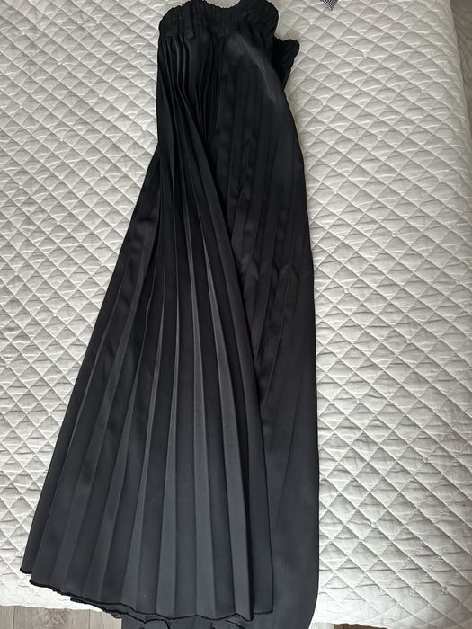 Продам б/у одежду женскую. Рр 42-44. В хорошем и отличном состоянии.