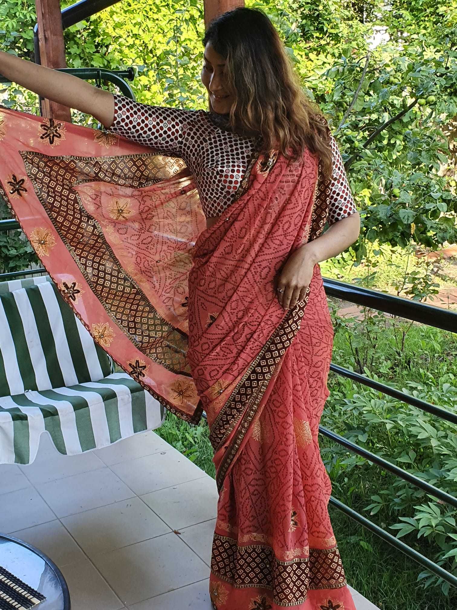 saree, seturi tunici, rochii India