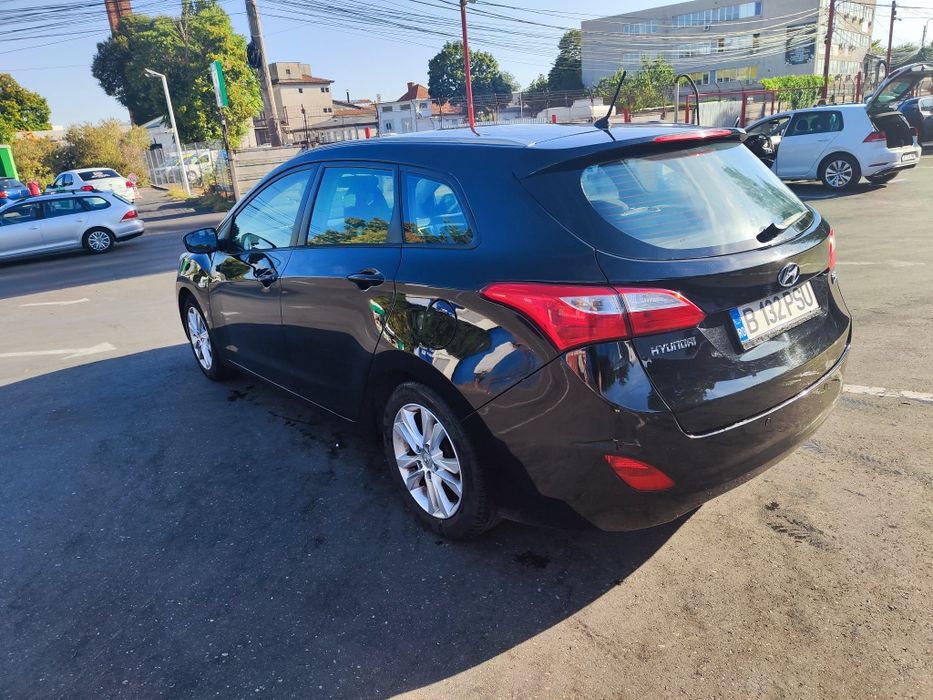 Vând Hyundai i30