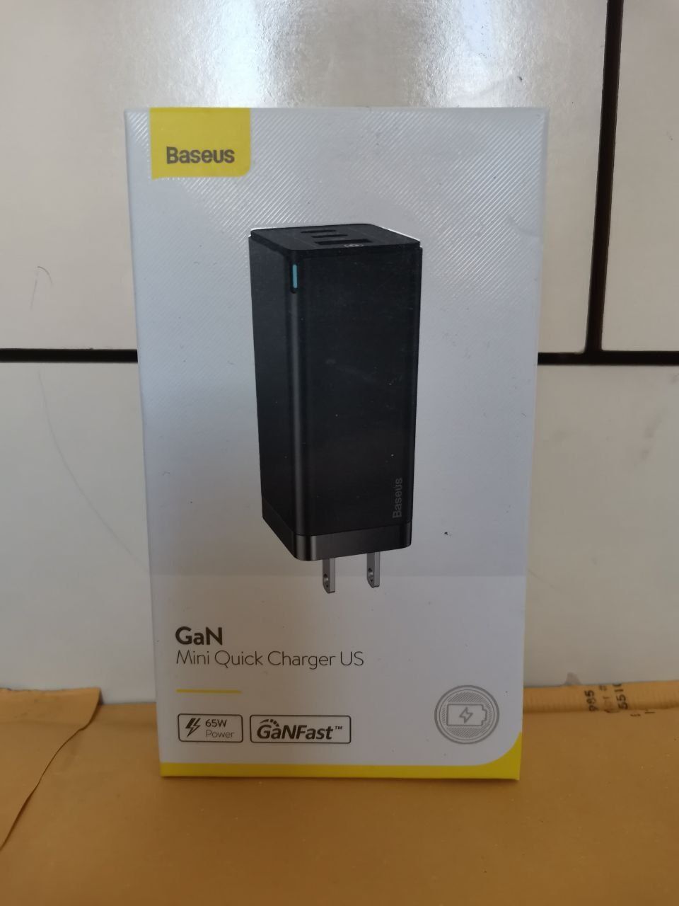 Baseus 65w fast fan charger