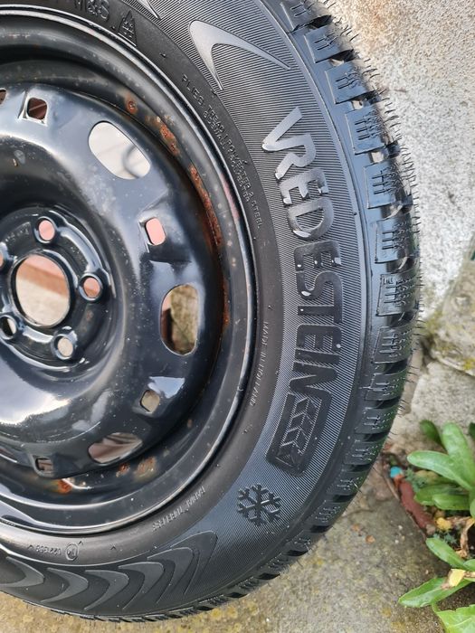 2x Roti complete echipate de iarna 185/60/14 82T M&S