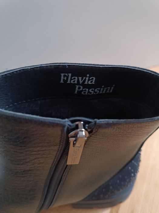 De vânzare botine Flavia Passini, mârimea 39..