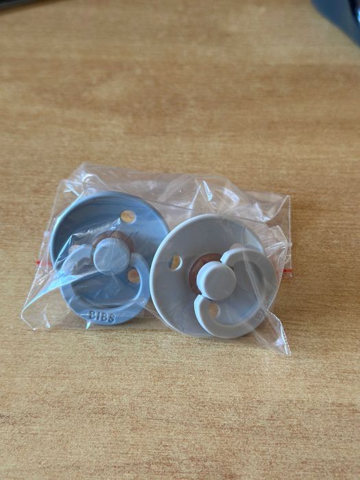 Set 2xsuzeta Bibs Colour Latex 0 luni+ White/Baby Blue utilizat 2 luni