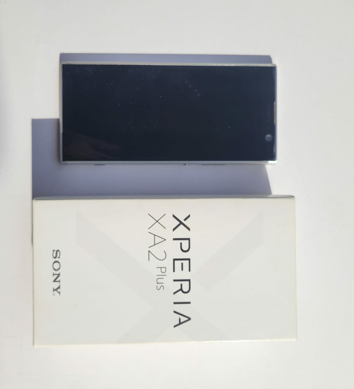 Sony Xperia с гарантией + бесплатно чехлы