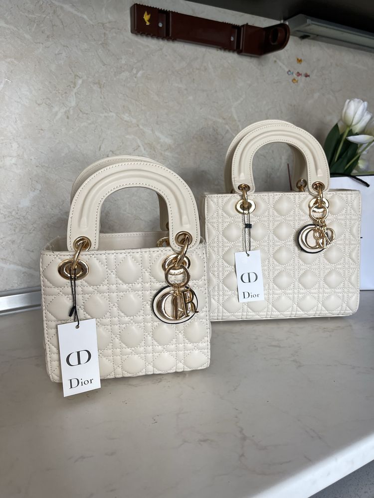 Чанта Lady Dior mini екрю
