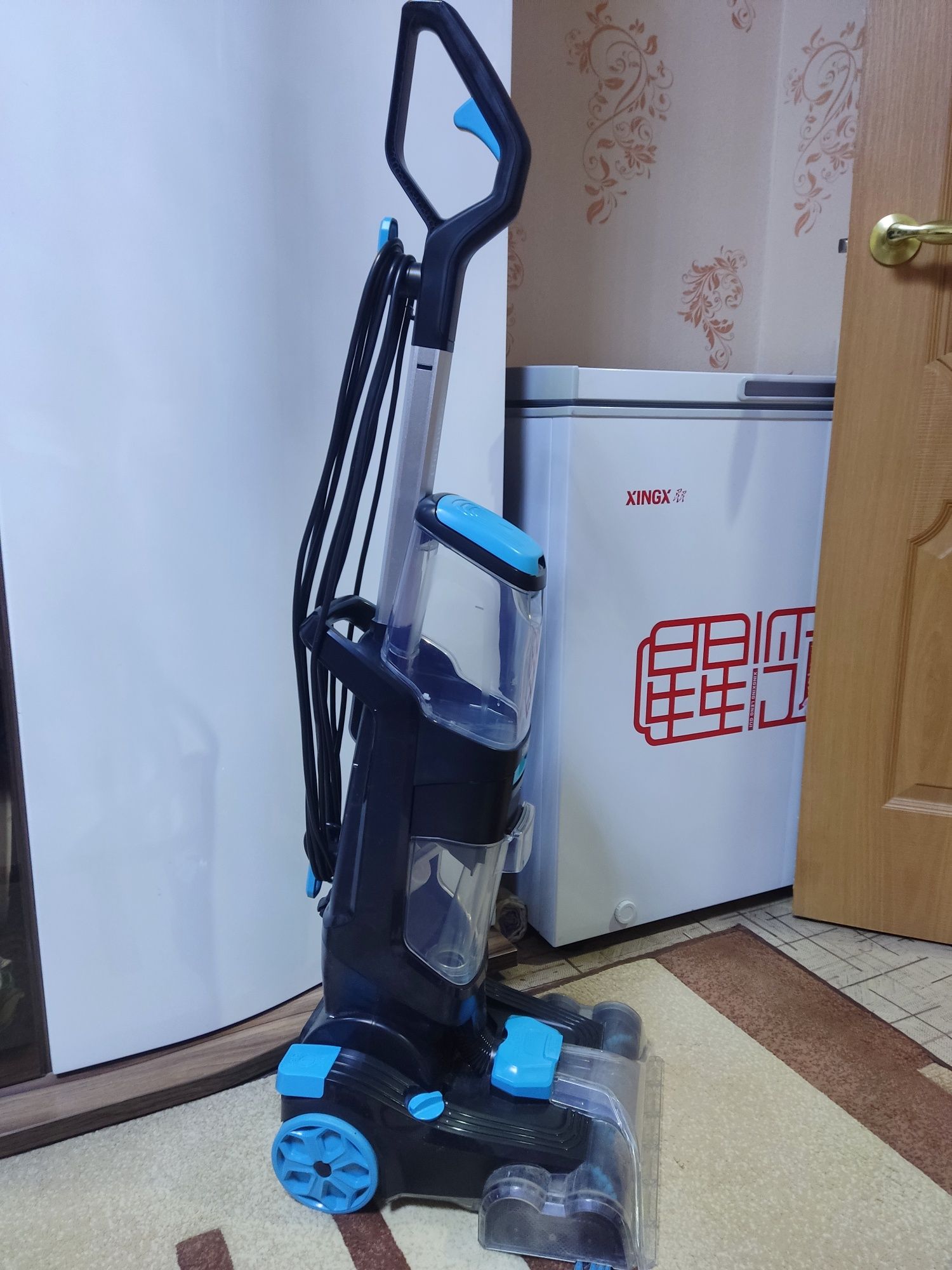 Продам моющий пылесос