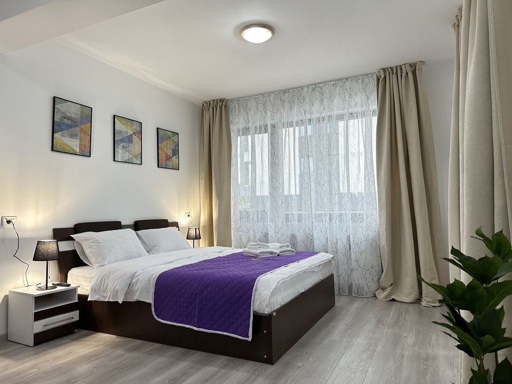 BV GLAM APARTMENTS Cazare Apartamente 1-2-3 cam Regim Hotelier Coresi