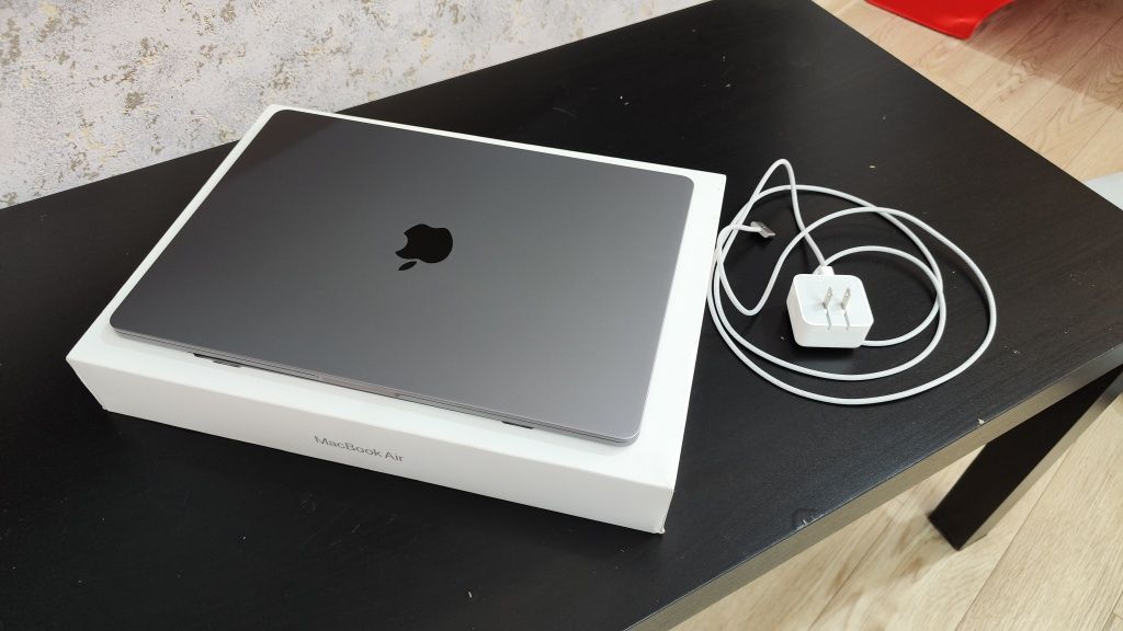 Macbook air 15 на M2