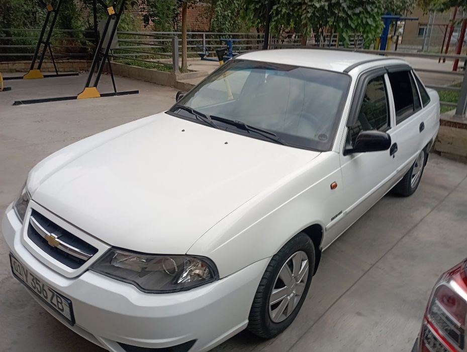 Sotiladi Nexia 2  donc 1.6