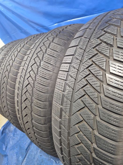 235/65/17 104h Continental