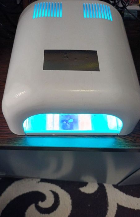 Lampa unghii ultra violete uv