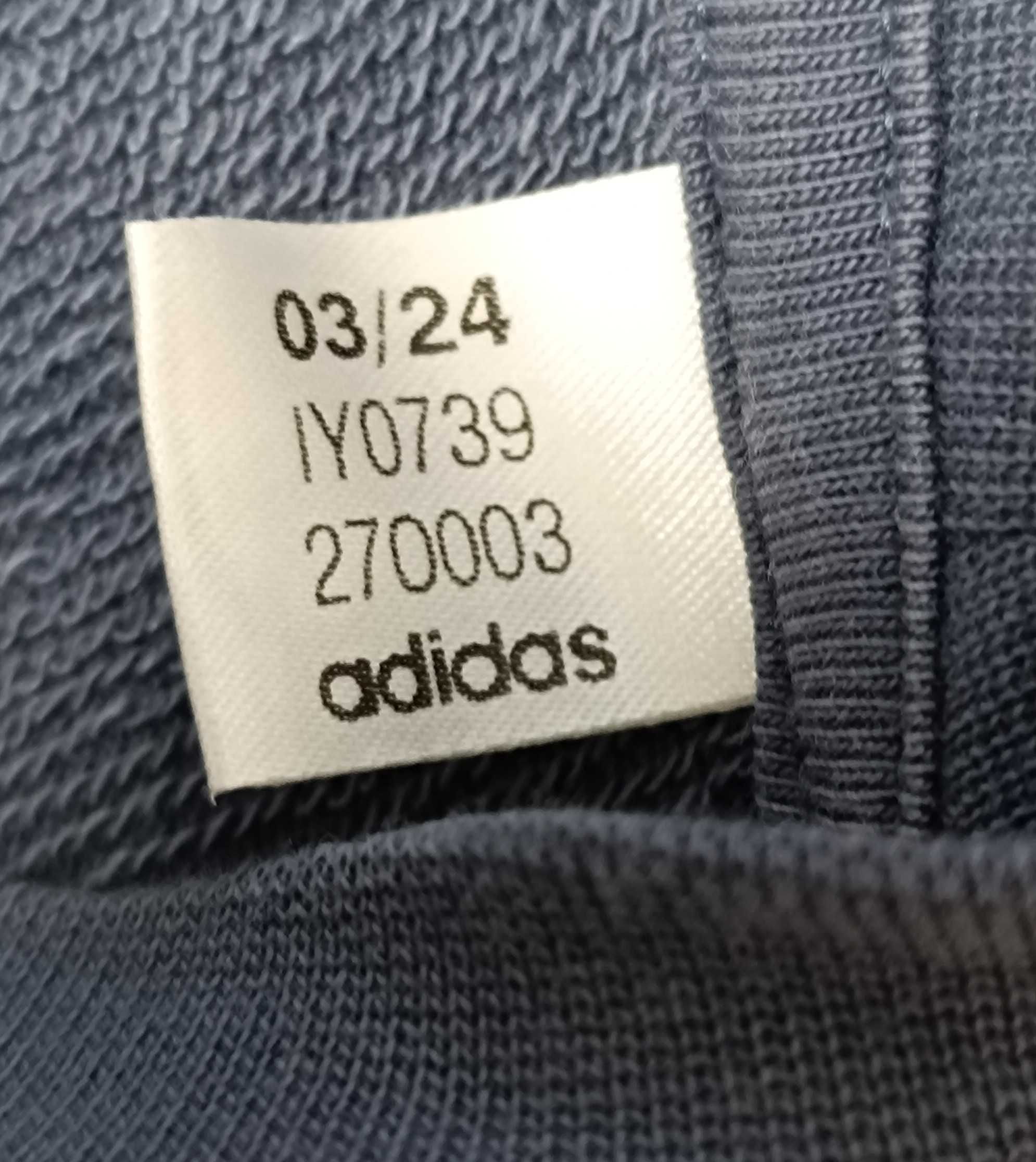 Adidas Clothing-Много Запазена