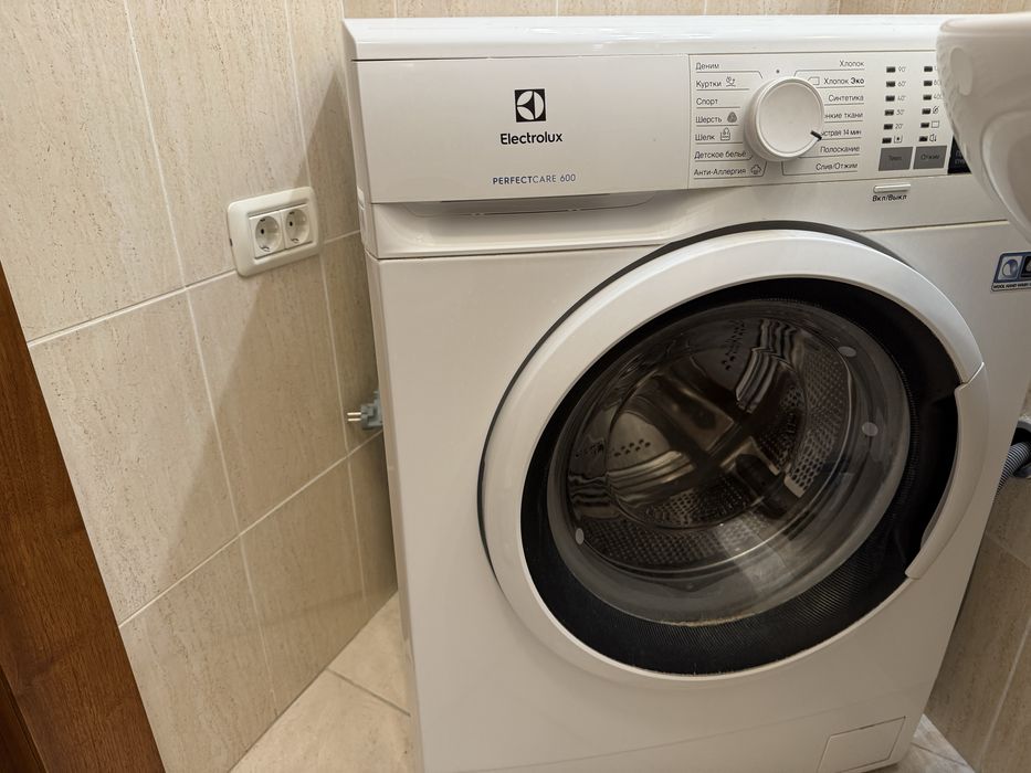 Продам стиральную машину electrolux