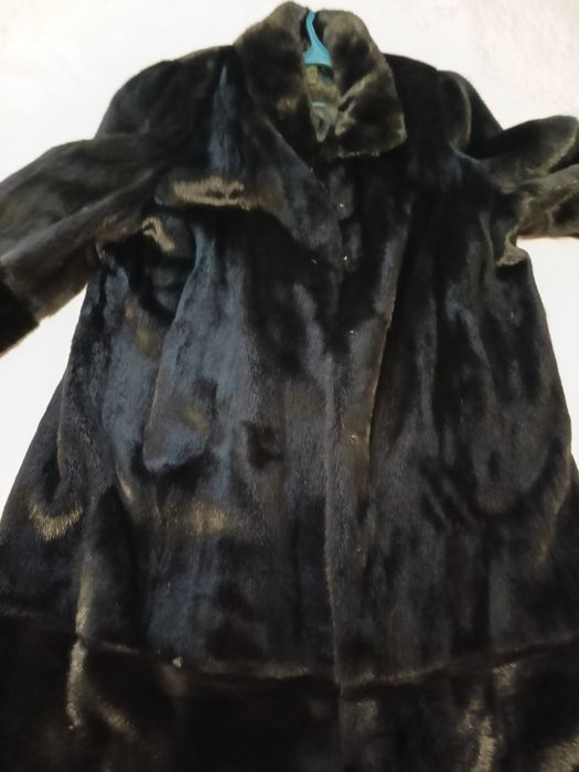 Продам красивую норковую шубу для  крупной женщины 58-60 размера