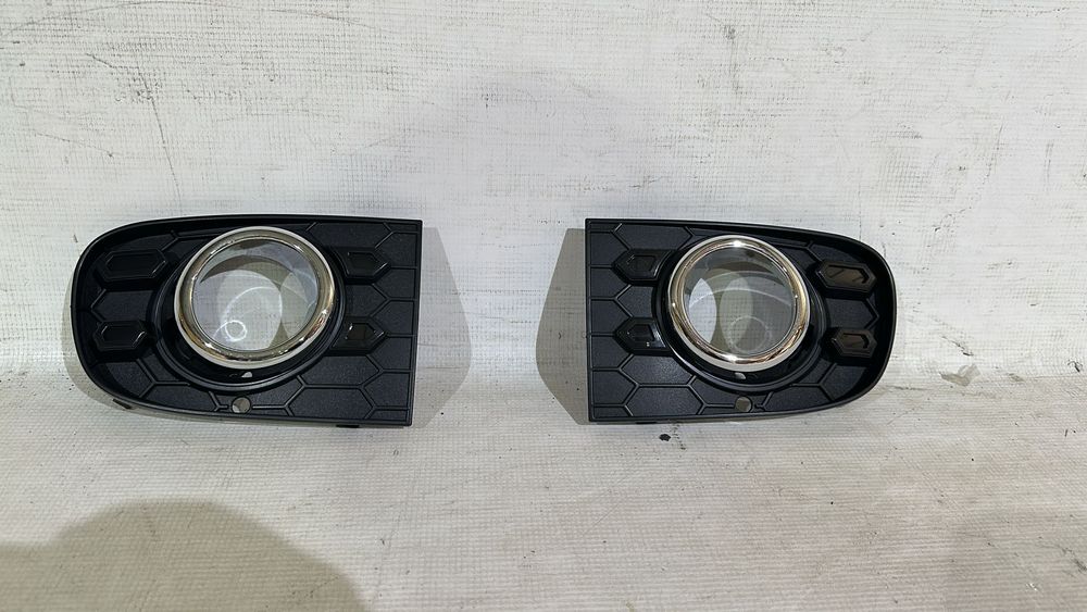 Grila laterala bara fata (cu orificiu proiector) - Fiat 500S, 2015, 2016, 2017, 2018. IN STOC