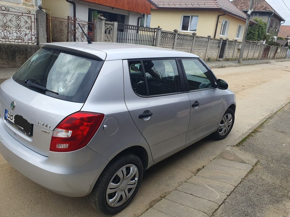 Vând Skoda Fabia 2013 Motor 1.2 Benzină