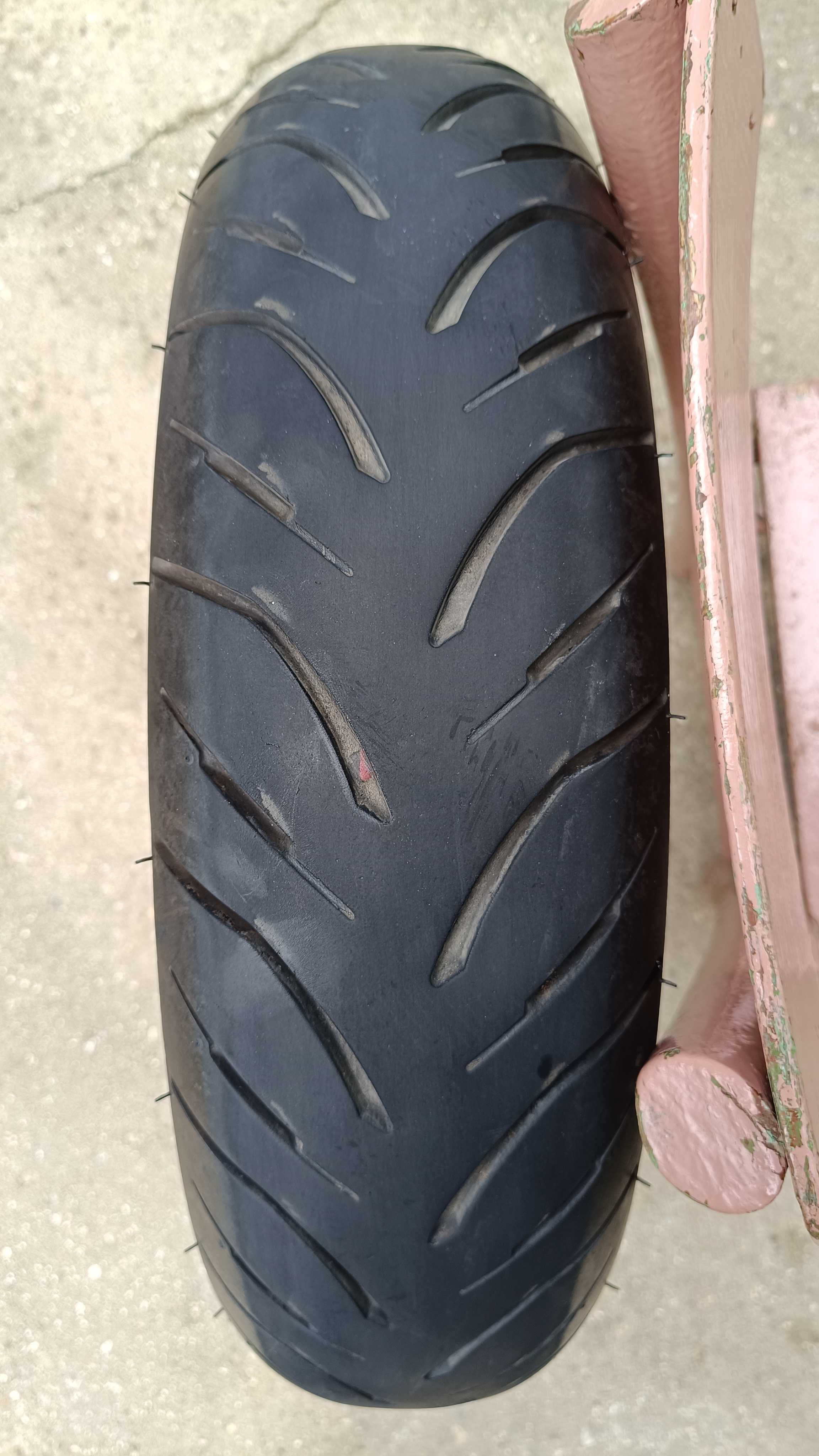 Гуми Bridgestone HOOP B02 & B03 Dot 1019 за Honda Sh 300