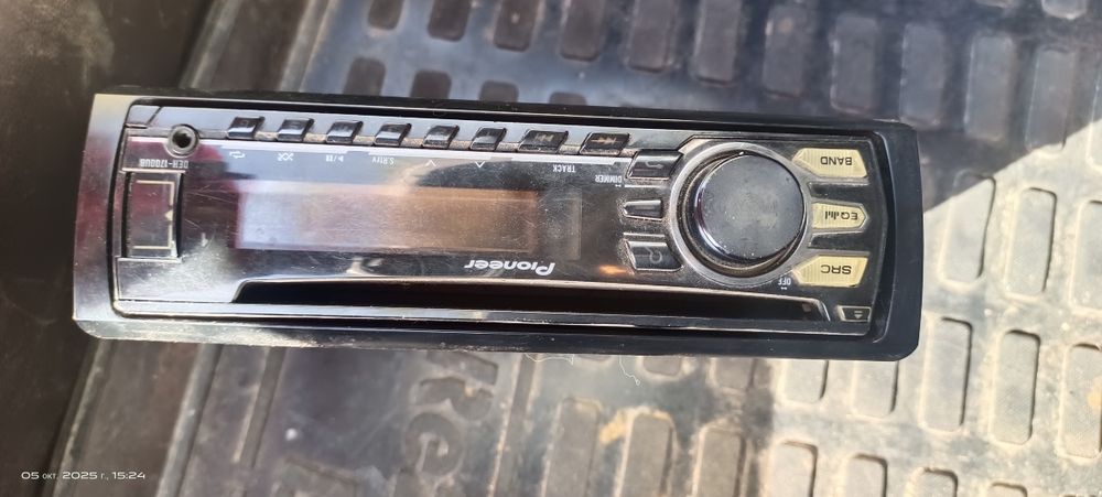 Продам автомагнитолу Pioneer (оригинал)