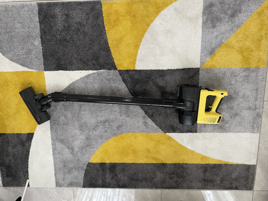 Вертикална Прахосмукачка Karcher VC4