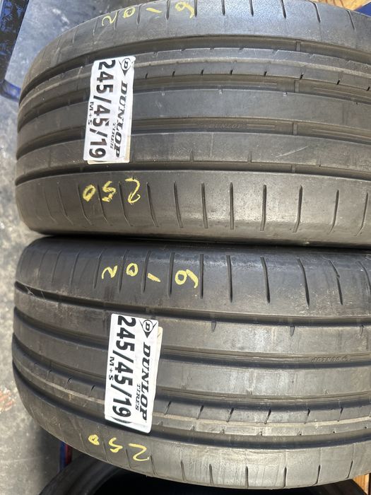 245/45/19 dunlop