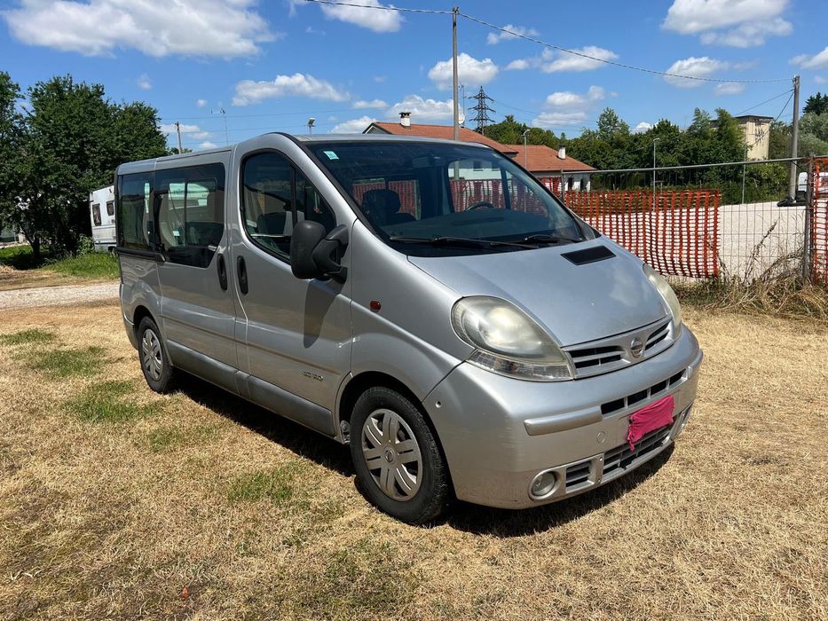 Nissan Primastar-2,5 cm3-2005-tr.pers.-8 loc--CARTE R.A.R