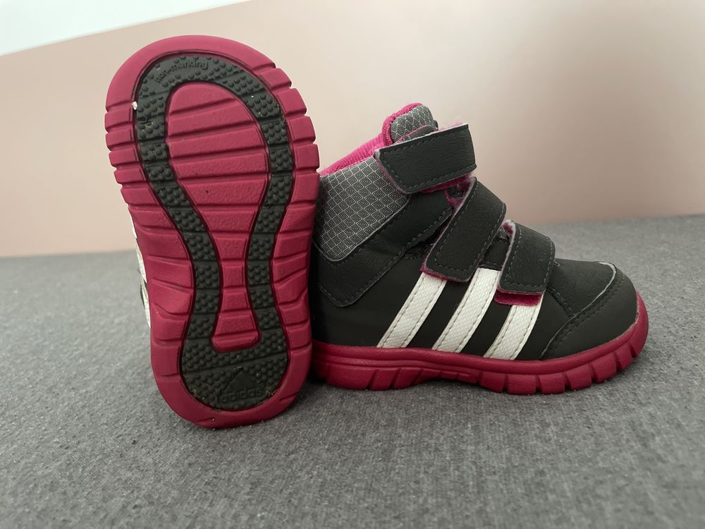 Бебешки обувки/кецове Адидас/ Adidas номер 20