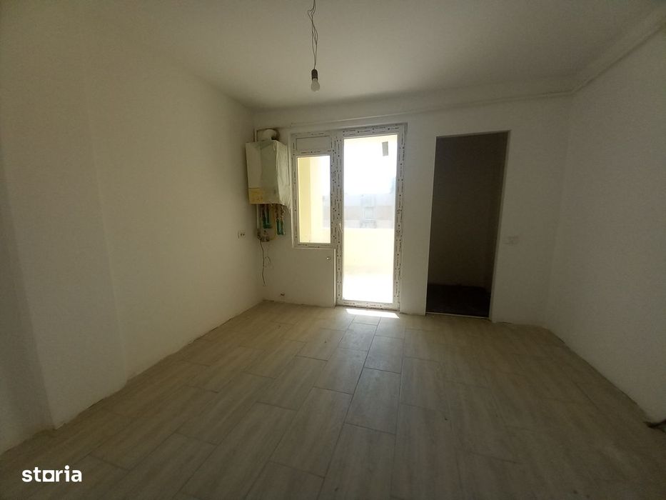 Bd. Republicii - zona Canal 7, apartament cu 5 camere!!
