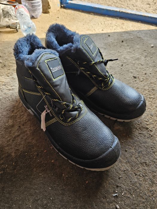 Зимняя обувь теплая