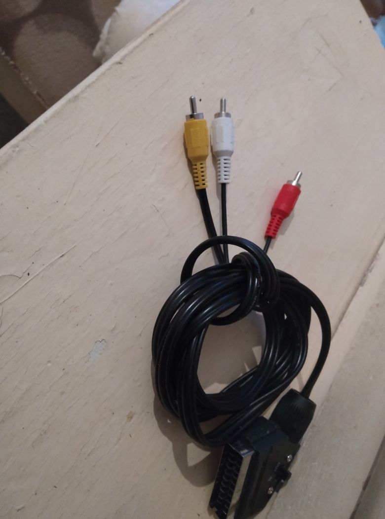 Продавам кабел за приемник