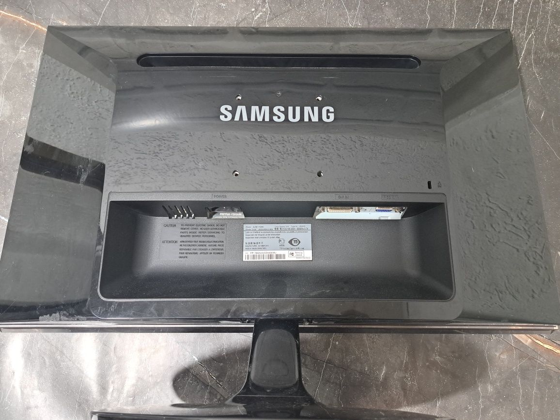 Продам монитор SAMSUNG P2250 (22" идеал)