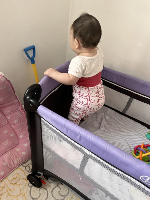 Манеж Cool Baby с маятниковым механизмом