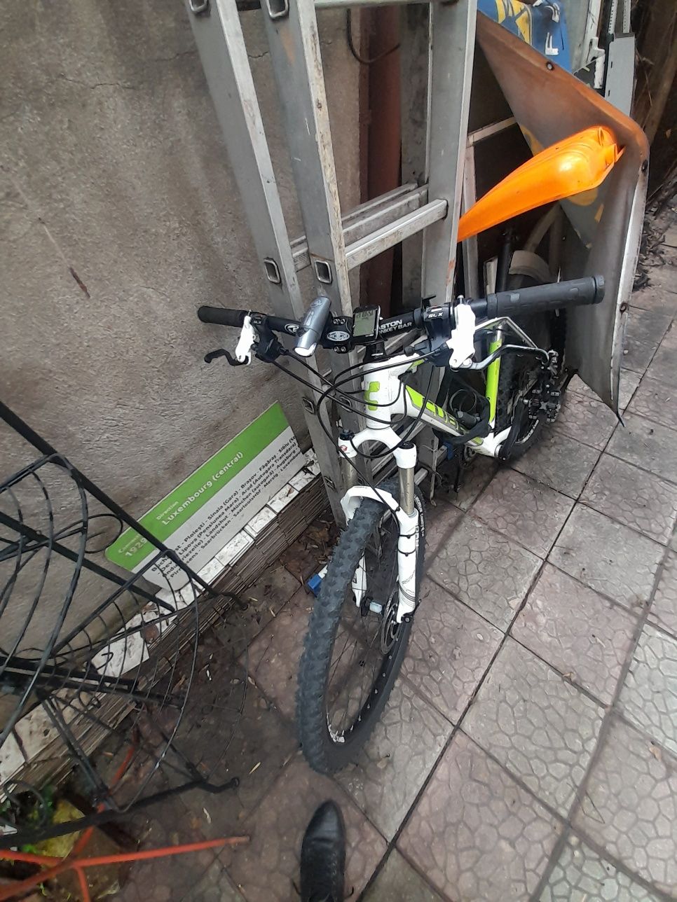 Bicicleta tot teren CUBE.Pt cunoscatori