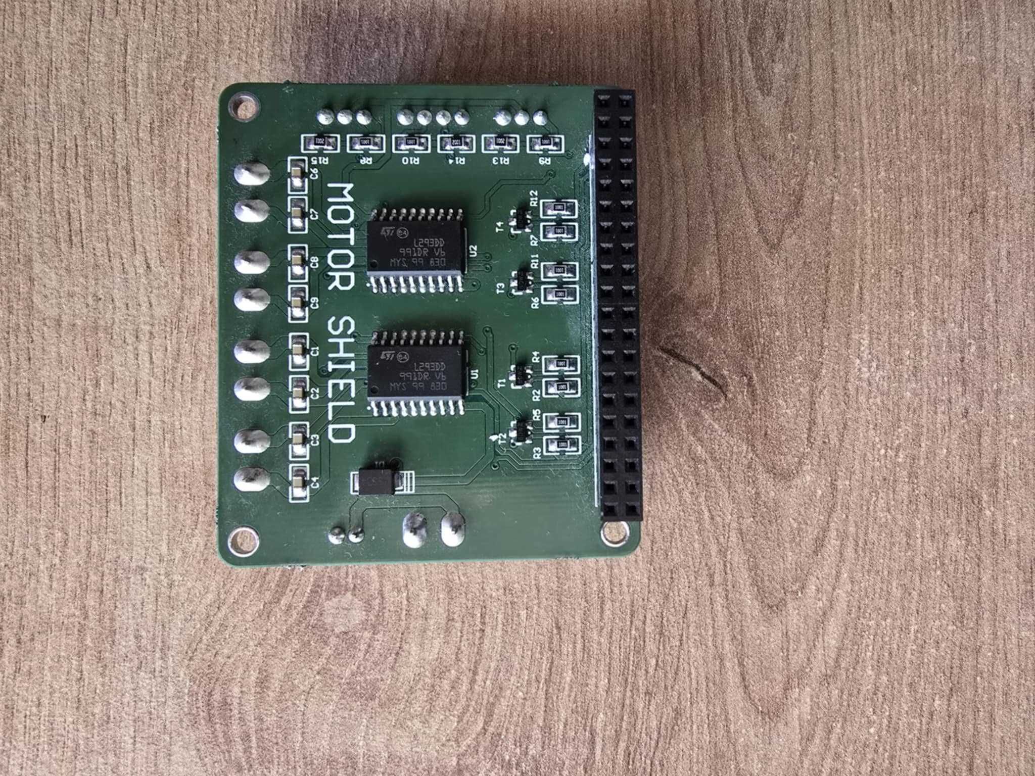 Vând Driver Motoare Raspberry Pi