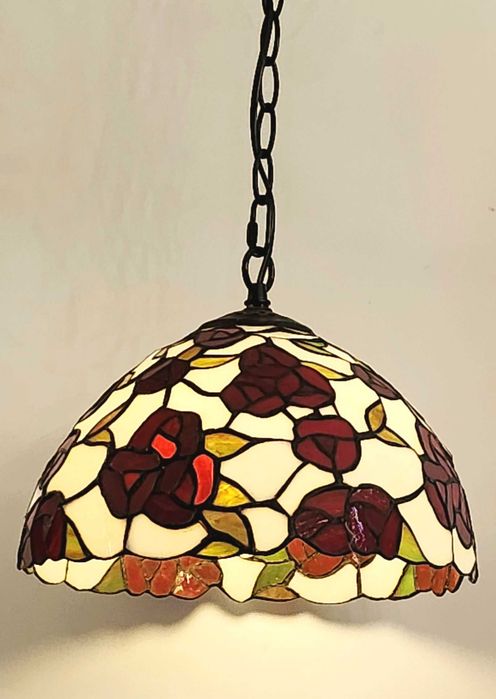 Витражна лампа в стил Тифани