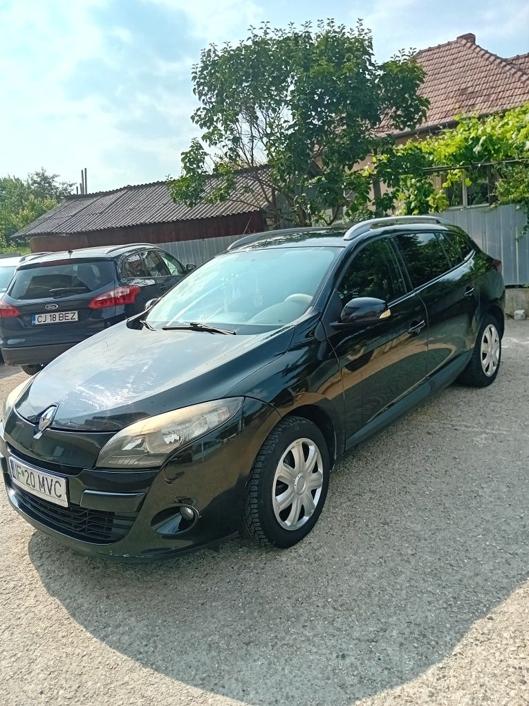 Vând renault megane