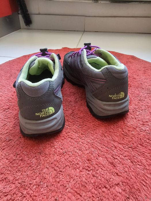 Pantofi Northface 36