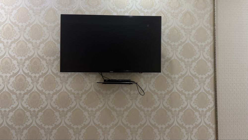 Телевизор samsung