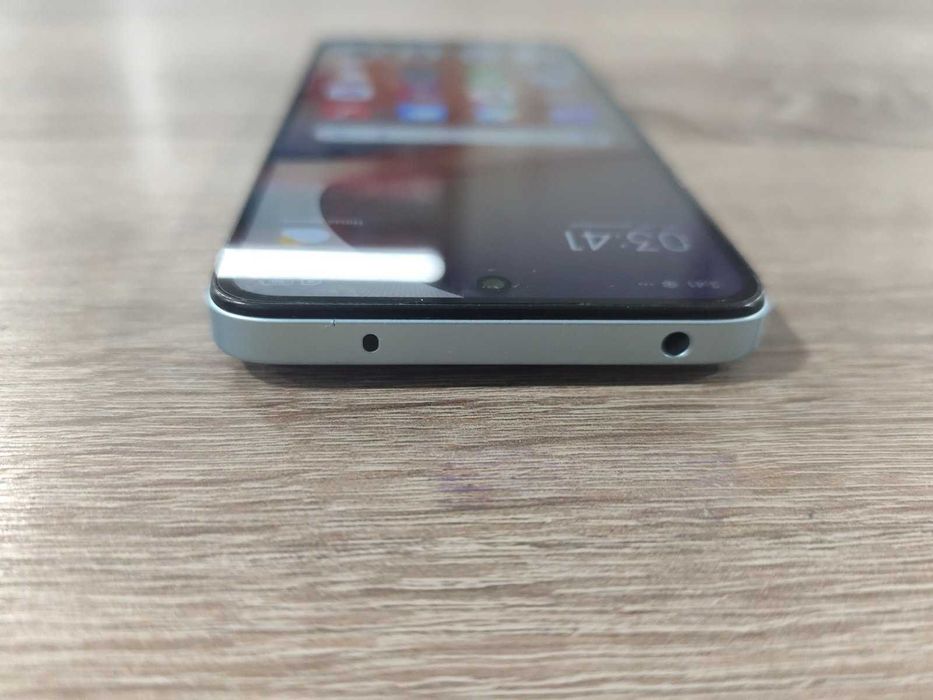 Мобилен Телефон Redmi 13 128гб/6гб