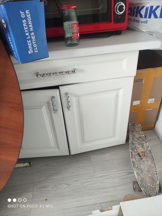 шафы кухонные 2 шт белые крашеные