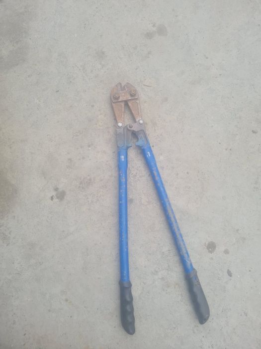 Болторез -штифторез