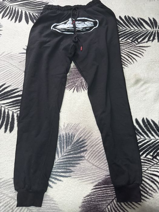 pantaloni corteiz