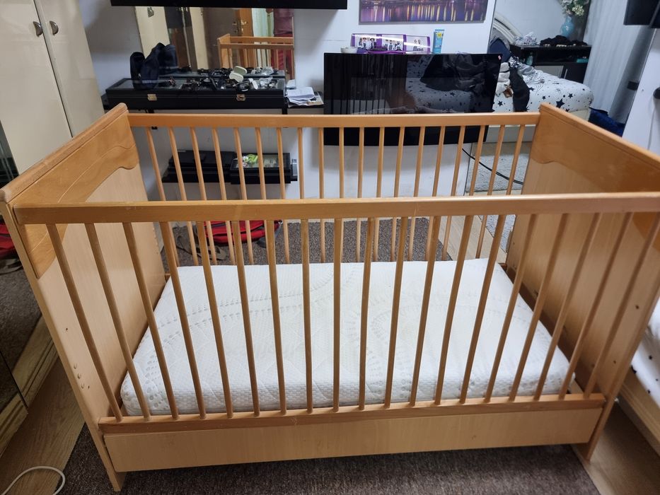 Pătuț pentru bebeluși