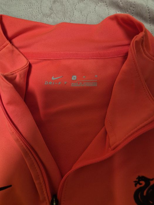 Nike Liverpool футболен екип - анцунг + подарък тениска