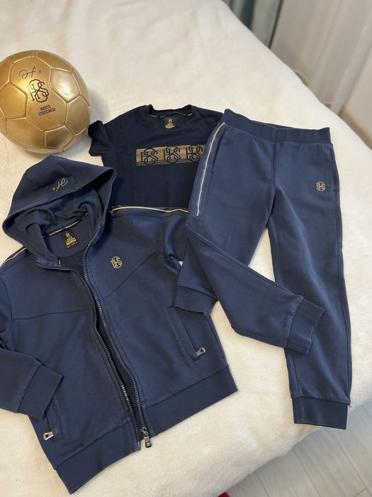 Анцуг Стоичков,Адидас Меси-като нови