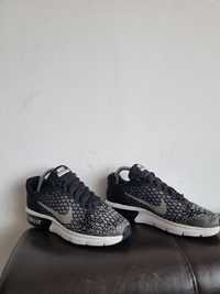 Nike Air Max Sequent 2