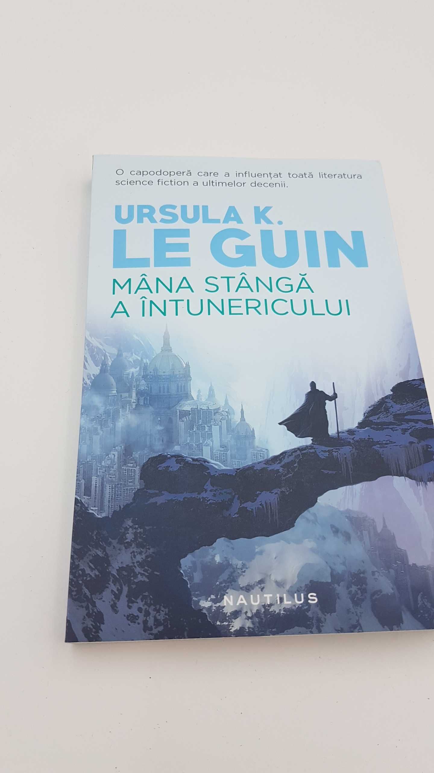 Ursula K. Le Guin  cartea Mana stanga a intunericului