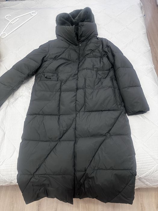Зимняя куртка с капюшоном