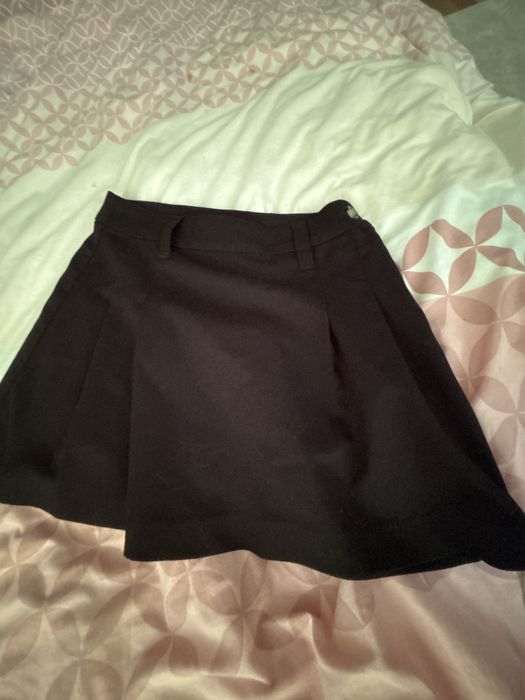 fusta H&M neagra marimea XXS