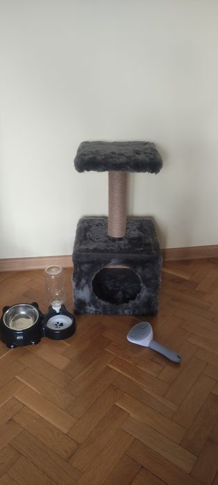 Продавам котешка къща и тоалетна